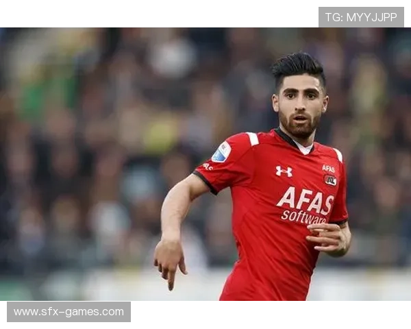 贾汉巴赫什灵动盘带搅乱防线成进攻利器