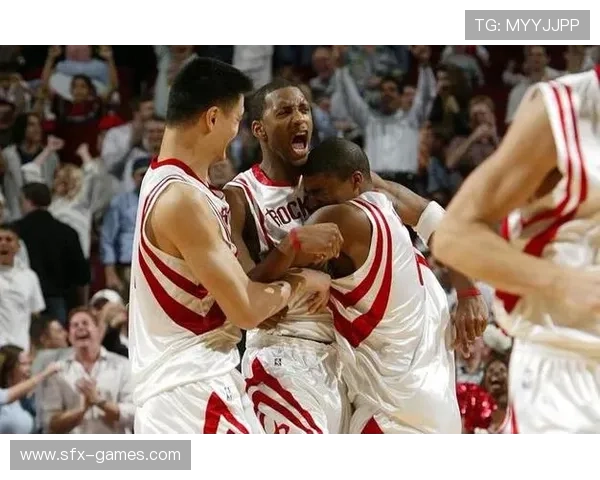 麦迪单场得分大爆发引领球队逆转胜利再现巅峰状态震撼全场球迷