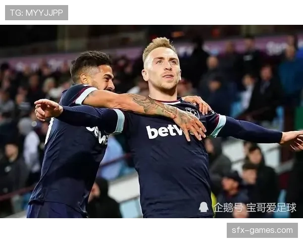 弗拉霍维奇禁区统治力解析：传统9号的现代演绎