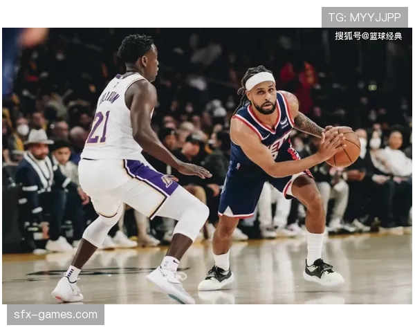 扎克拉文今天又开始了？生活完全不像他在场上的样子啊！